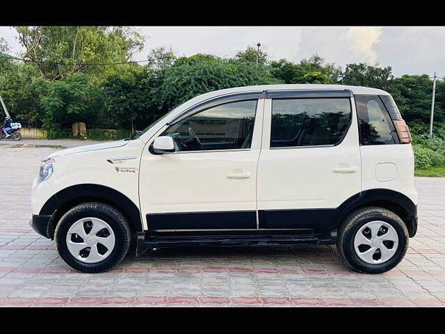 Used Mahindra NuvoSport N6 AMT in Delhi