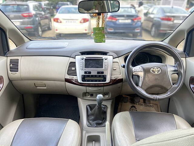 Used Toyota Innova [2005-2009] 2.5 V 7 STR in Hyderabad