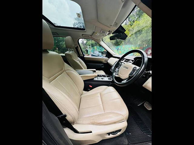 Used Land Rover Discovery 3.0 HSE Petrol in Mumbai