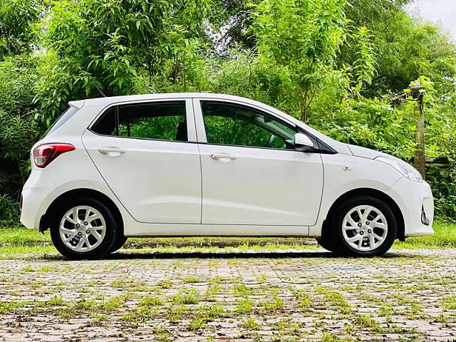 Used Hyundai Grand i10 [2013-2017] Sportz 1.2 Kappa VTVT [2016-2017] in Ahmedabad