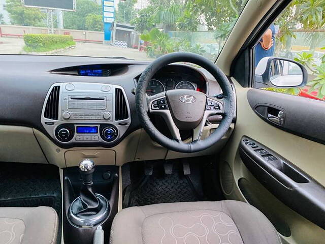 Used Hyundai i20 [2010-2012] Sportz 1.2 (O) in Ahmedabad