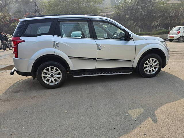 Used 2017 Mahindra XUV500 in Delhi