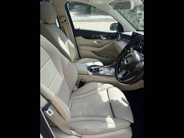 Used Mercedes-Benz GLC [2019-2023] 220d 4MATIC Progressive [2019-2021] in Pune