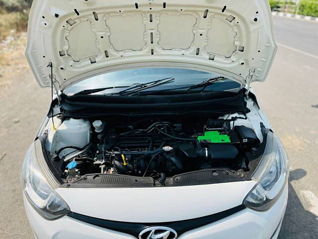Used Hyundai i20 [2010-2012] Sportz 1.2 BS-IV in Surat