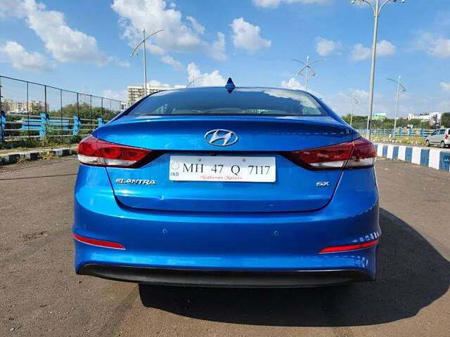 Used Hyundai Elantra SX (O) 2.0 AT in Pune