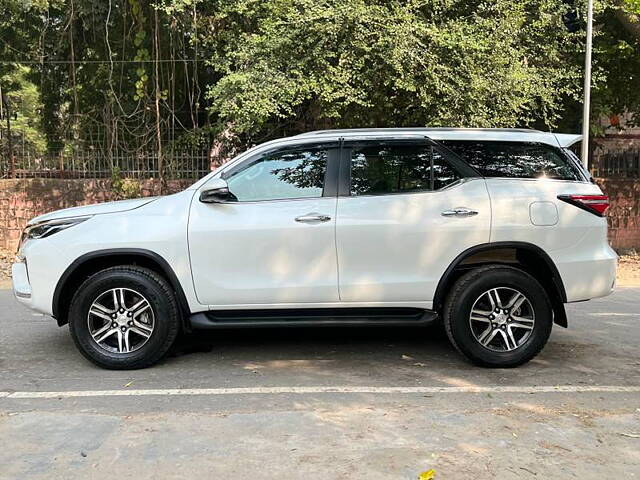 Used Toyota Fortuner 4X2 AT 2.7 Petrol in Delhi