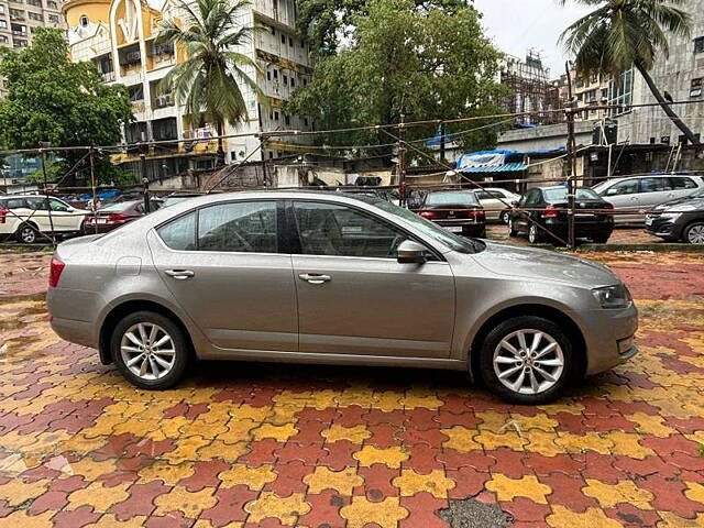 Used Skoda Octavia [2017-2021] 1.8 TSI Style Plus AT [2017] in Mumbai