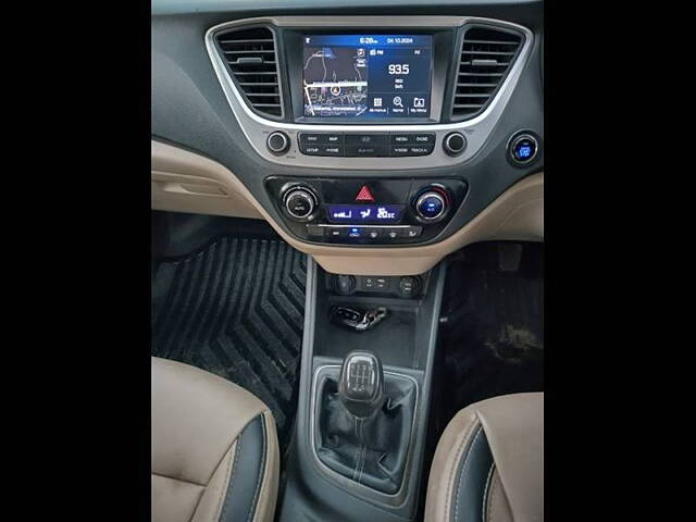 Used Hyundai Verna [2015-2017] 1.6 VTVT SX in Ahmedabad