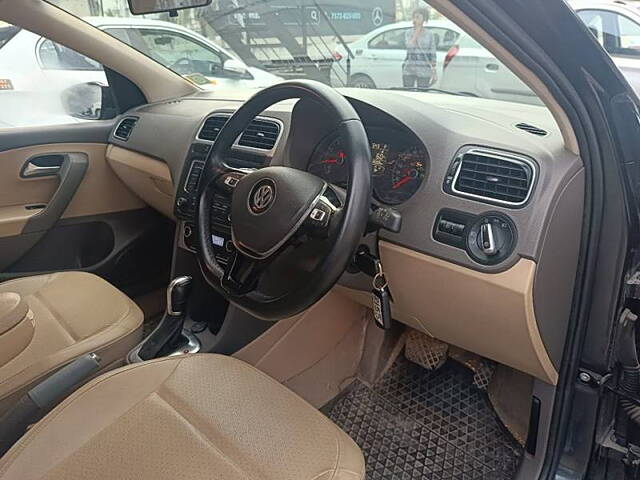 Used Volkswagen Vento [2015-2019] Highline Petrol AT [2015-2016] in Mumbai