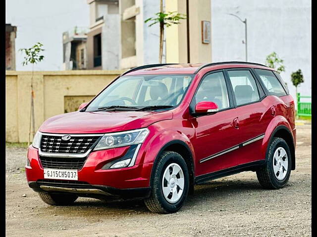 Used Mahindra XUV500 W7 [2018-2020] in Surat