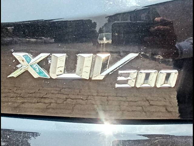 Used Mahindra XUV300 [2019-2024] 1.5 W4 [2019-2020] in Kanpur