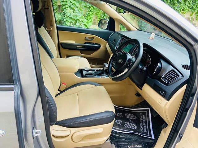 Used Kia Carnival [2020-2023] Premium 8 STR in Delhi