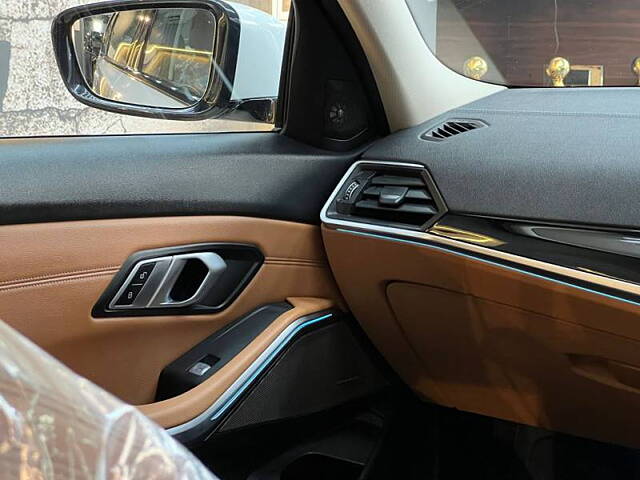 Used BMW 3 Series Gran Limousine 330Li M Sport [2023] in Delhi