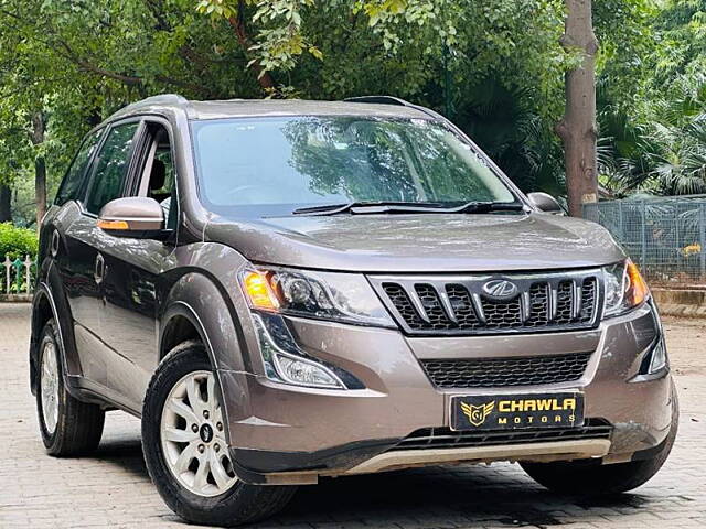 Used 2017 Mahindra XUV500 in Delhi