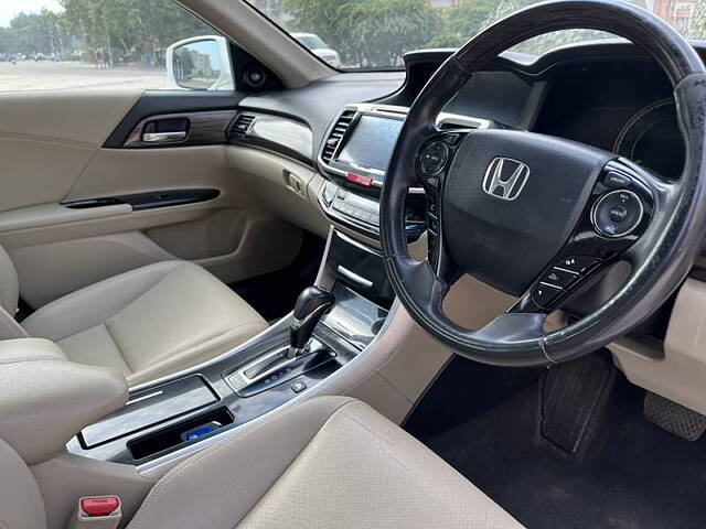 Used Honda Accord Hybrid in Delhi