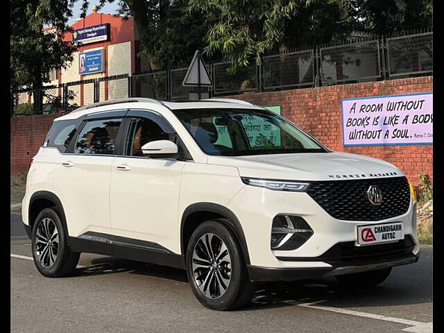 Used MG Hector Plus [2020-2023] Sharp 1.5 Petrol Turbo CVT 6-STR in Chandigarh