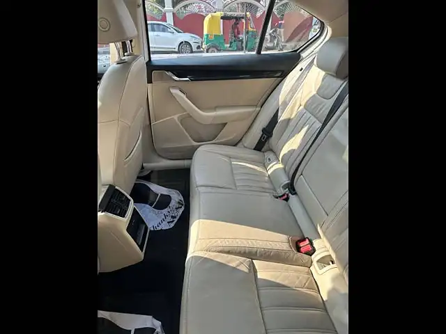 Used Skoda Octavia [2013-2015] Style TDI AT in Lucknow