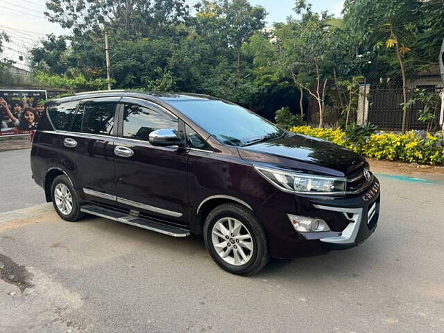 Used Toyota Innova Crysta [2016-2020] 2.4 G 8 STR [2016-2017] in Hyderabad