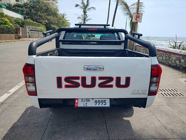 Used Isuzu D-Max V-Cross [2016-2018] 4x4 in Mumbai