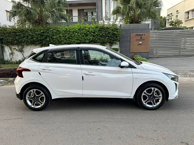 Used Hyundai i20 [2020-2023] Sportz 1.2 IVT [2020-2023] in Chandigarh