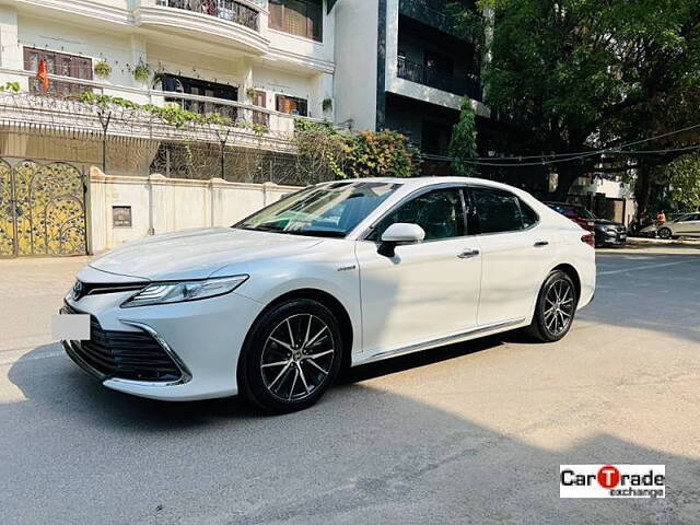 Used Toyota Camry Hybrid in Delhi