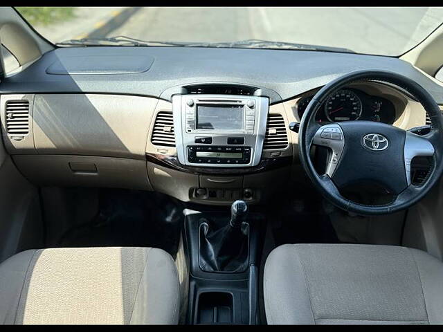 Used Toyota Innova [2013-2014] 2.5 VX 8 STR BS-IV in Mumbai