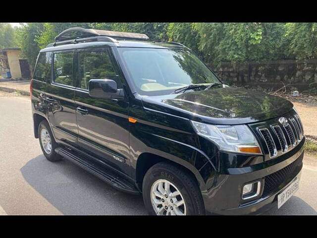 Used Mahindra TUV300 [2015-2019] T8 AMT in Delhi