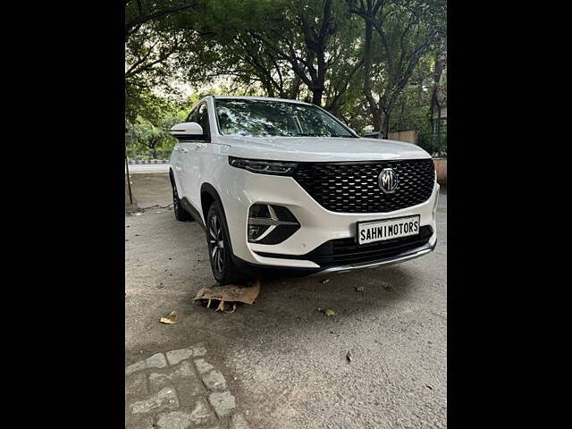 Used 2020 MG Hector Plus in Delhi