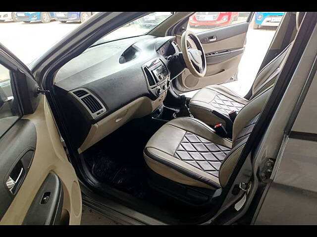 Used Hyundai i20 [2010-2012] Magna 1.2 in Kolkata