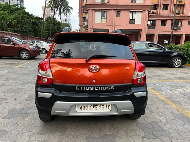 Used Toyota Etios Cross 1.2 G in Kolkata