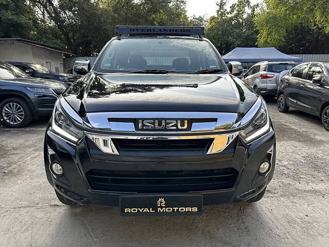 Used Isuzu D-Max V-Cross Z 4x2 AT [2021] in Pune