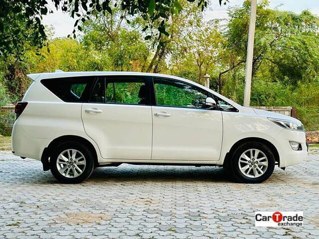 Used Toyota Innova Crysta [2016-2020] 2.8 GX AT 7 STR [2016-2020] in Ahmedabad