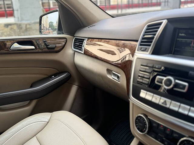 Used Mercedes-Benz M-Class ML 250 CDI in Ghaziabad