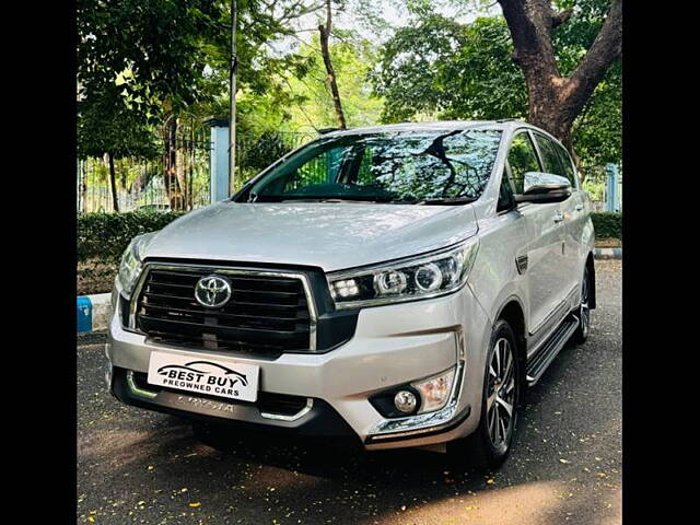 Used Toyota Innova Crysta ZX 2.4 7 STR in Kolkata