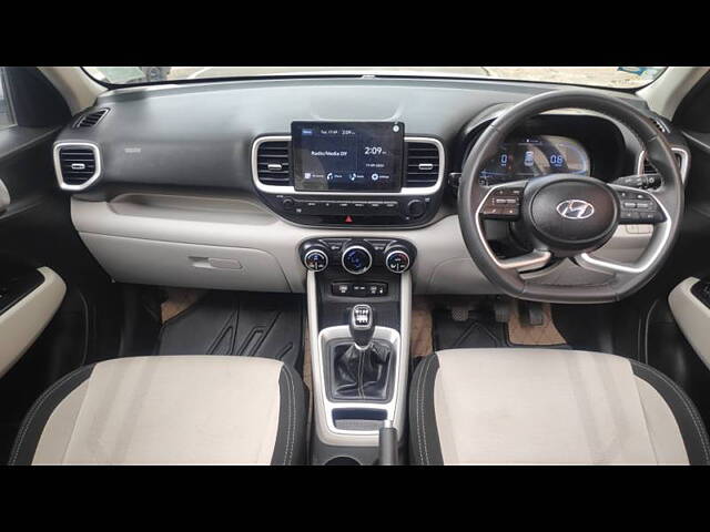 Used Hyundai Venue [2022-2023] SX 1.5 CRDi in Bangalore