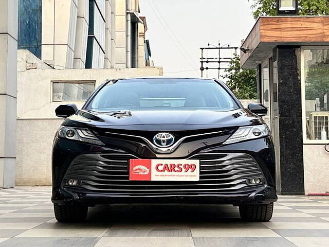 Used 2020 Toyota Camry in Noida