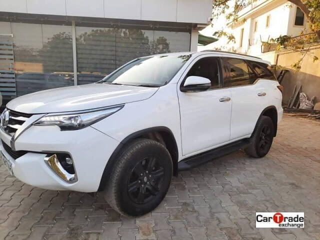 Used Toyota Fortuner [2016-2021] 2.8 4x2 AT [2016-2020] in Ahmedabad