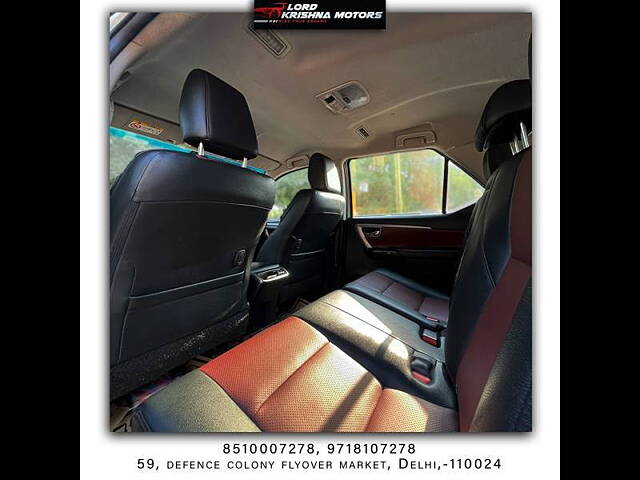 Used Toyota Fortuner 4X2 AT 2.8 Legender in Delhi