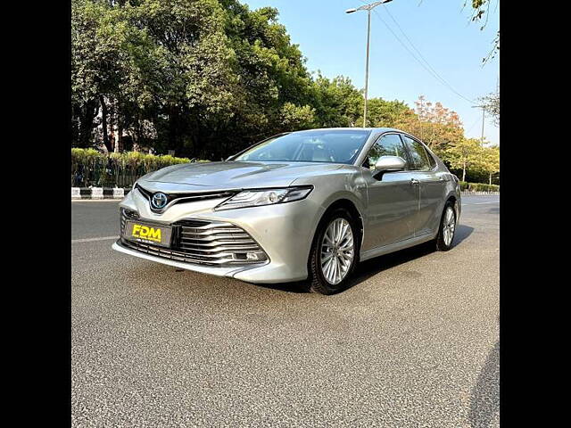 Used Toyota Camry Hybrid in Delhi