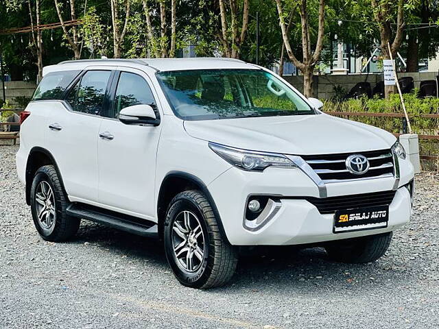 Used Toyota Fortuner [2016-2021] 2.8 4x2 AT [2016-2020] in Ahmedabad