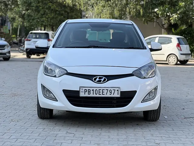 Used 2013 Hyundai i20 in Jalandhar