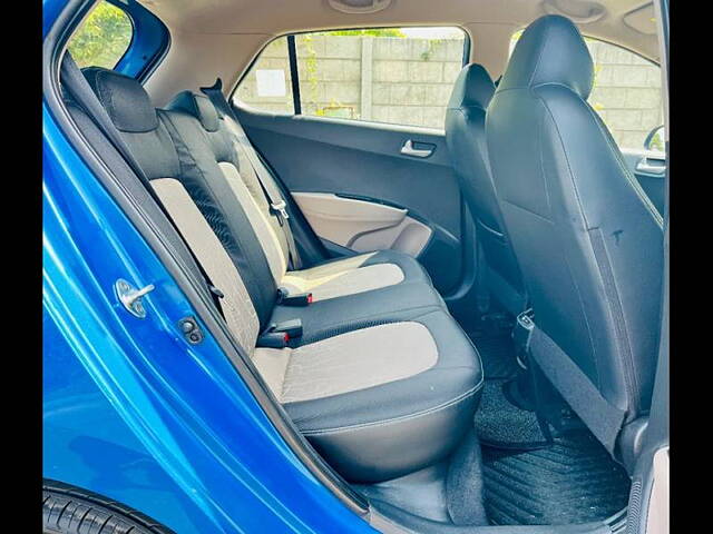 Used Hyundai Grand i10 Sportz (O) AT 1.2 Kappa VTVT [2017-2018] in Ahmedabad