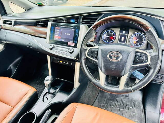 Used Toyota Innova Crysta [2016-2020] 2.8 ZX AT 7 STR [2016-2020] in Kolkata