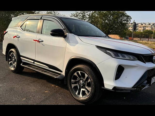 Used Toyota Fortuner Legender 2.8 4X2 AT in Delhi