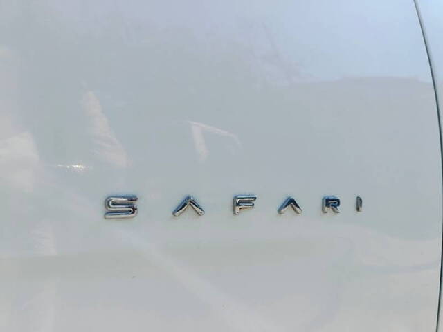 Used Tata Safari Accomplished Plus Dual Tone AT in Mumbai