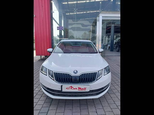 Used 2018 Skoda Octavia in Nashik