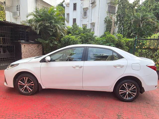 Used Toyota Corolla Altis [2014-2017] VL AT Petrol in Mumbai