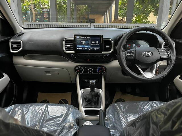 Used Hyundai Venue [2022-2023] S (O) 1.2 Petrol in Delhi