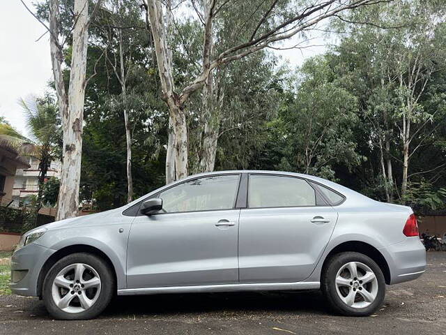 Used Skoda Rapid [2014-2015] 1.5 TDI CR Ambition AT with Alloy Wheels in Pune