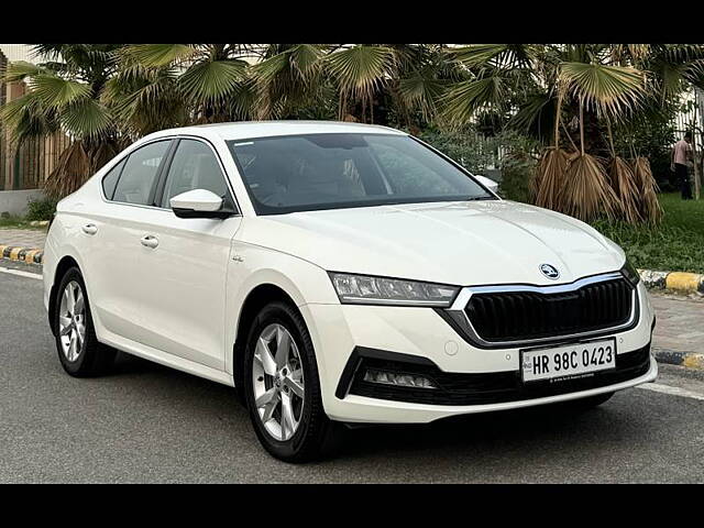 Used 2022 Skoda Octavia in Delhi